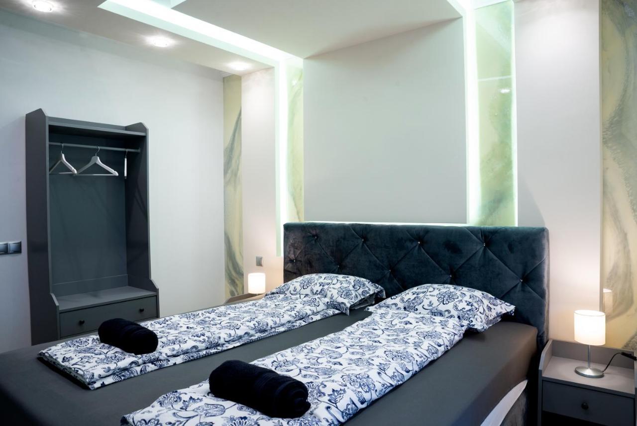 Dream Apartman 3 With Free Parking Gyor Exterior photo
